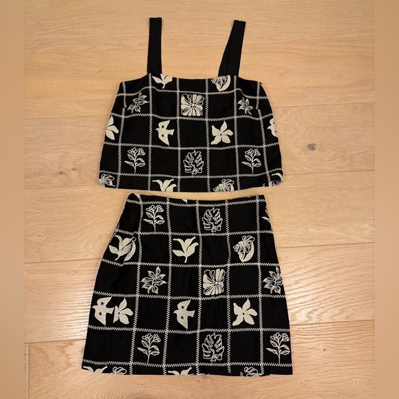 Greylin Set - Black and White Embroidered Two-Piece Set | Top S / Skirt M | - Picture 5 of 6
